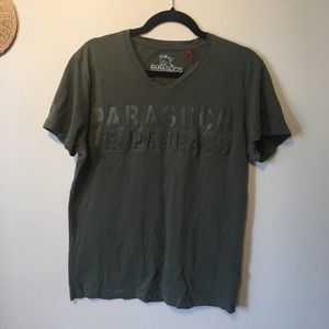 Parasuco size large men’s crew neck tee.